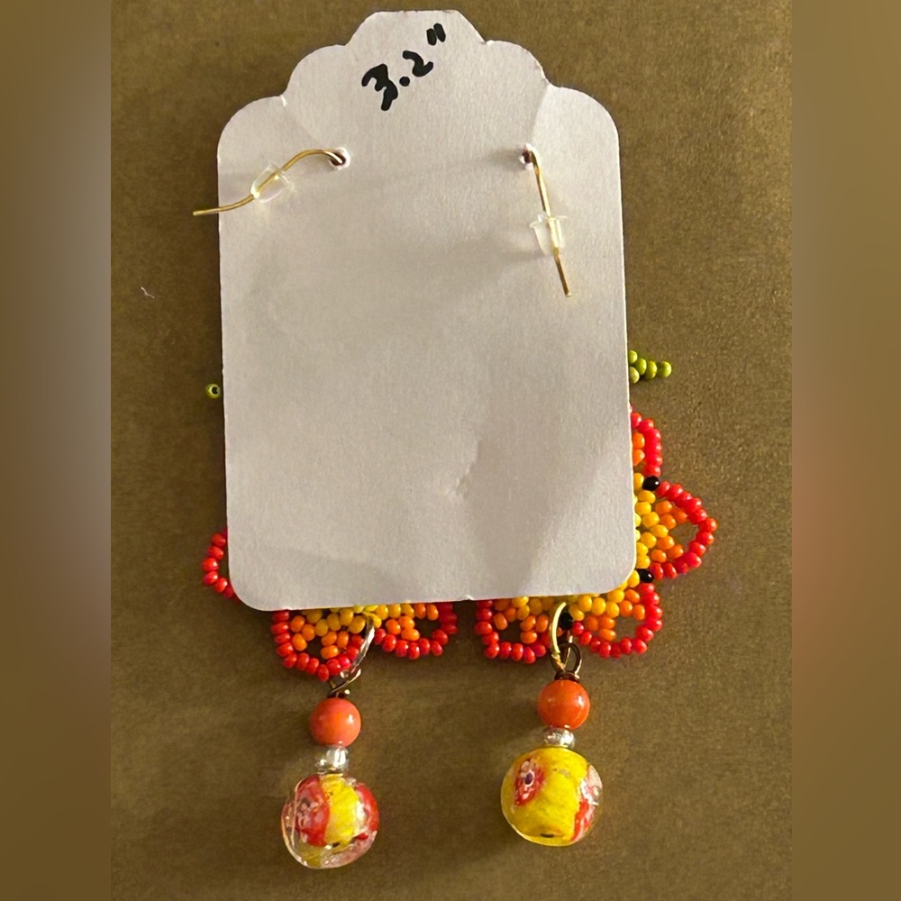 NWOT Earrings Huichol Sunflowers Mexican artistry art glass beads pierced drop - Picture 9 of 9